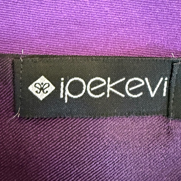 Ipekevi 100% Silk Purple Shawl 🇹🇷 | Luxurious Satin Wrap with Fringe - Picture 7 of 9